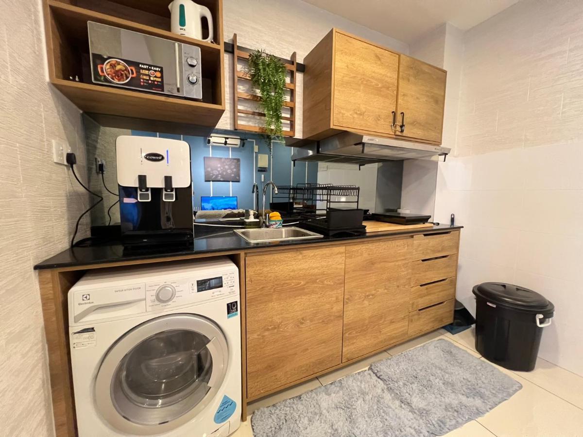 Vitaminsea2 Seaview 6pax Netflix A-9-16 Apartment